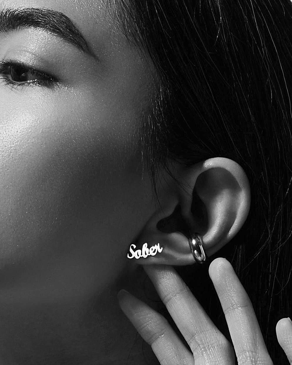 Sober Kursiv Earring Gold